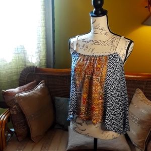 🍂💮Hem & Thread flowy tank💮🧡